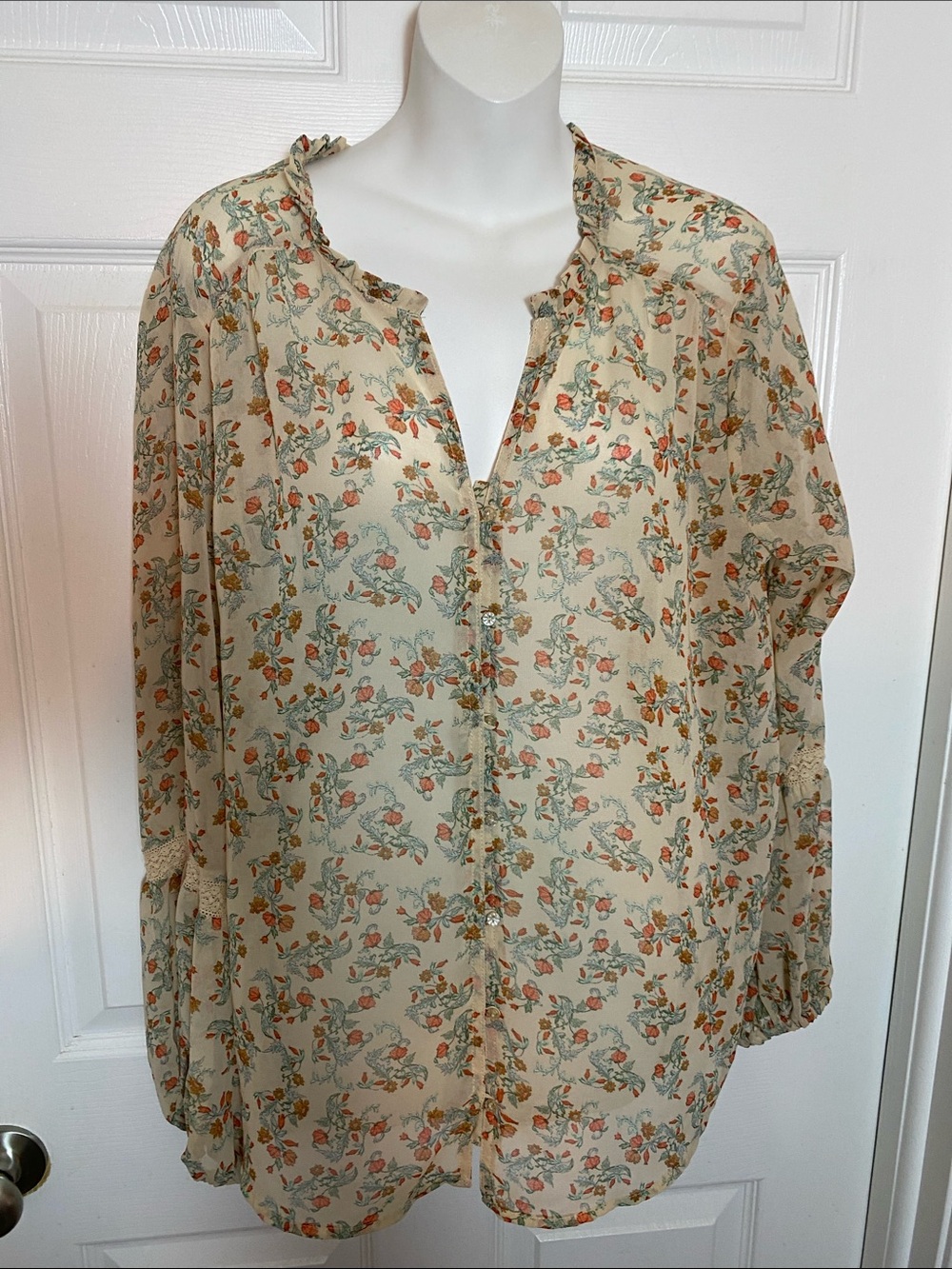 Democracy Cream Blouse with Coral & Sage Floral Print Size Large Sheer